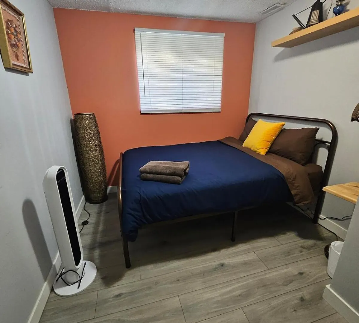 Modern 3 Bedroom Suite Near Downtown & Stampede Grounds Calgary